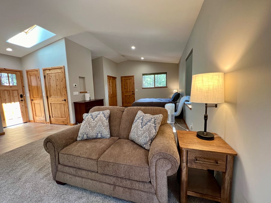 Furnished Finder property 735760_1 photo 3