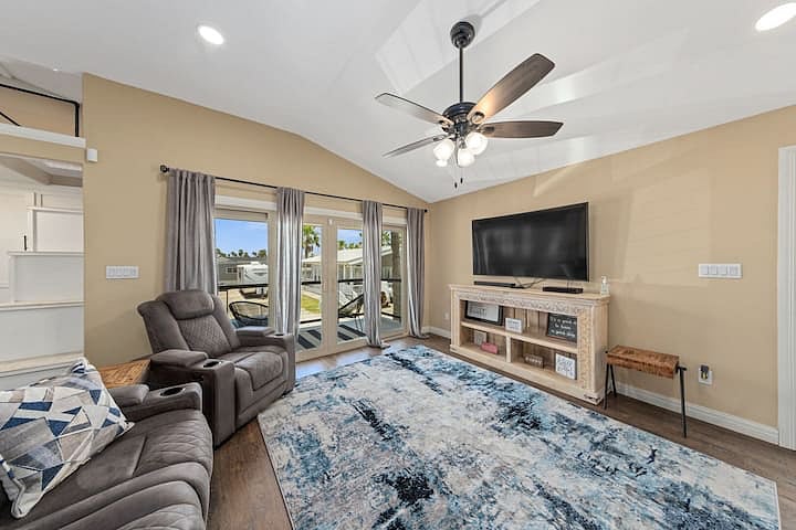 Furnished Finder property 735770_1 photo 2