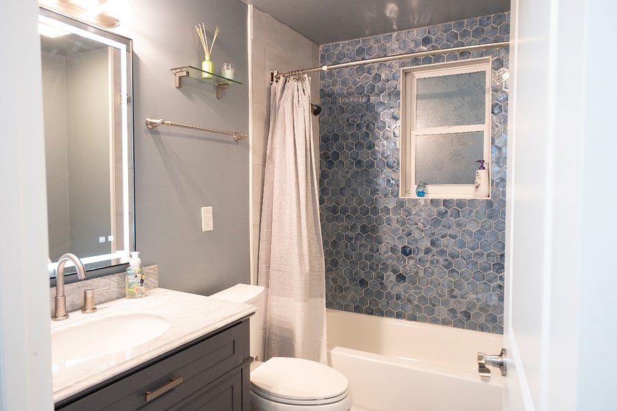Bathroom #1 Shared w/ bedrooms #1 & #2