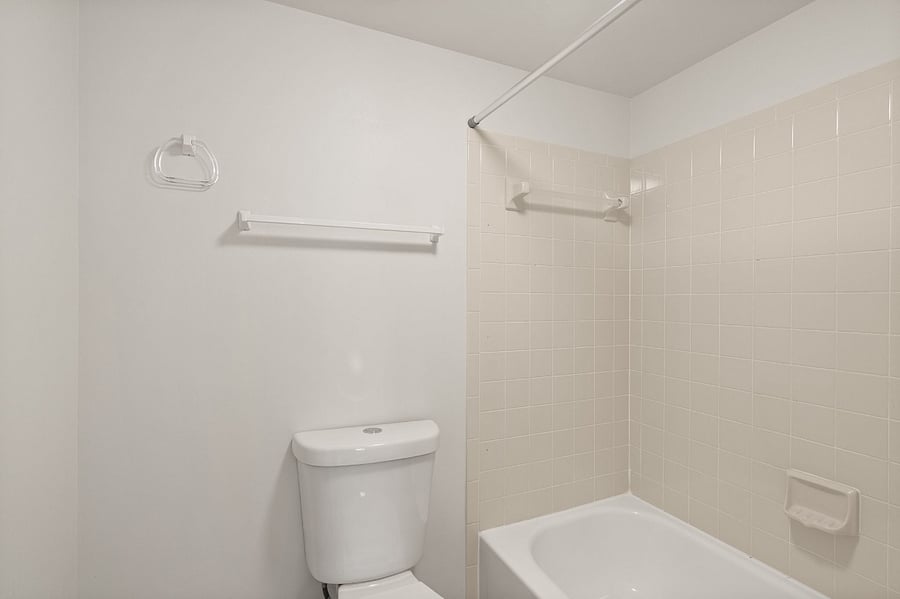 Furnished Finder property 735862_1 photo 17