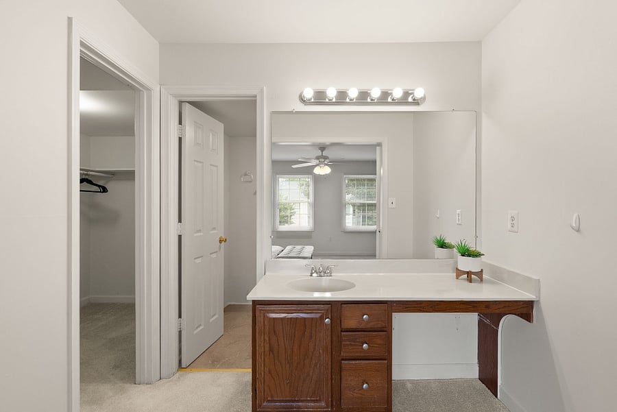 Furnished Finder property 735862_1 photo 18