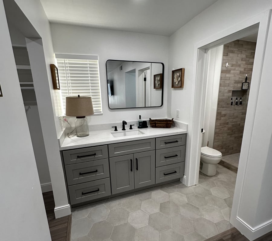 Master Bathroom - Stand Up Shower