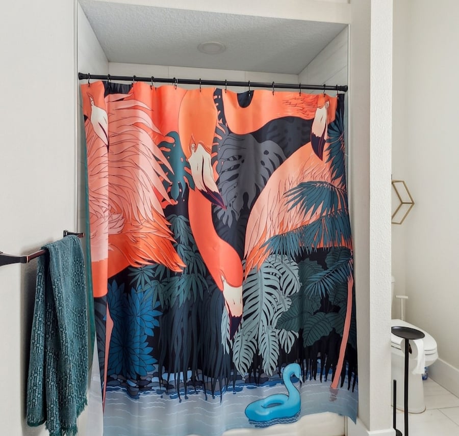 Tub & shower with Rain Soft water system.