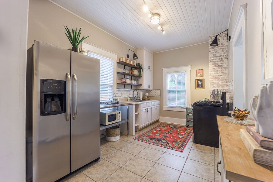 Fully equipped kitchen