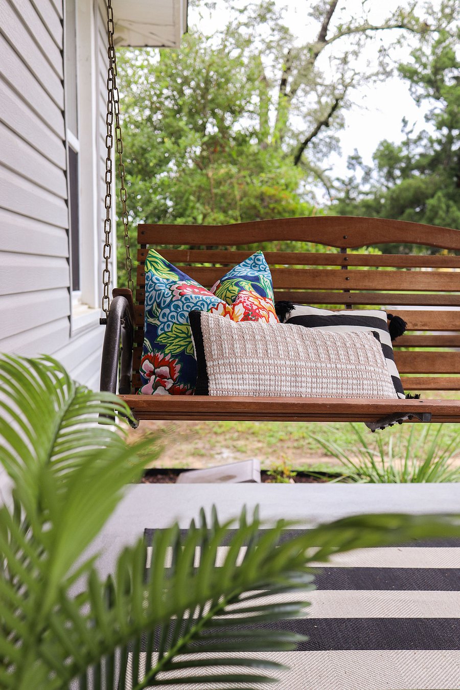 Front porch swing