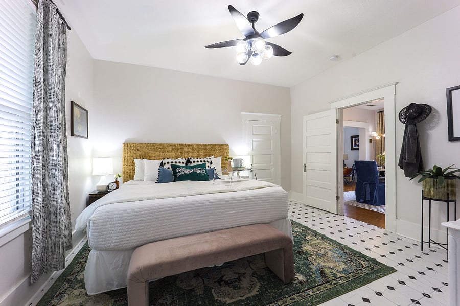 Main bedroom with a comfy king-sized bed!