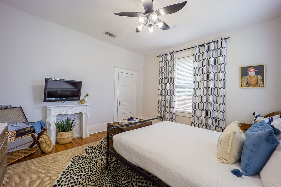 Second bedroom