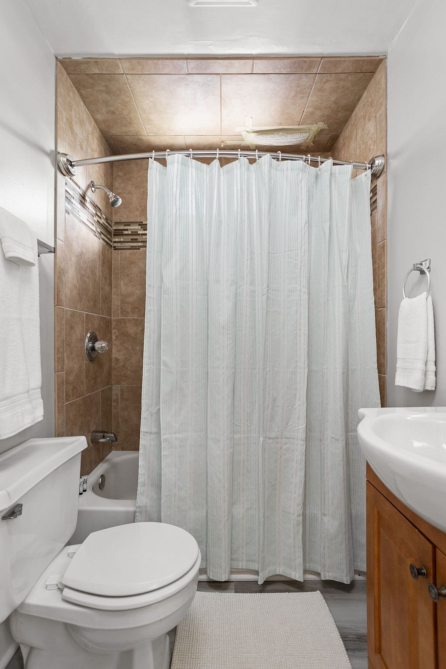 Furnished Finder property 735917_1 photo 12