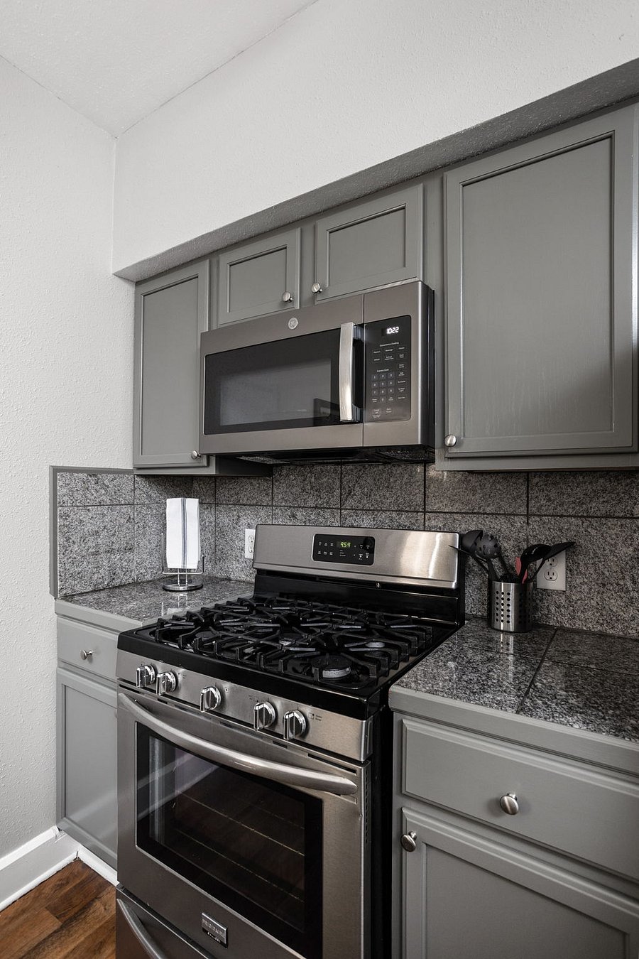 Furnished Finder property 735917_6 photo 6