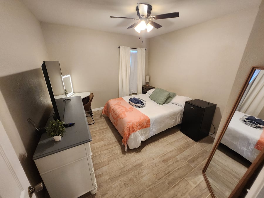 Furnished Finder property 735960_1 photo 3