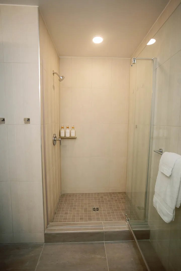 Furnished Finder property 735973_1 photo 8