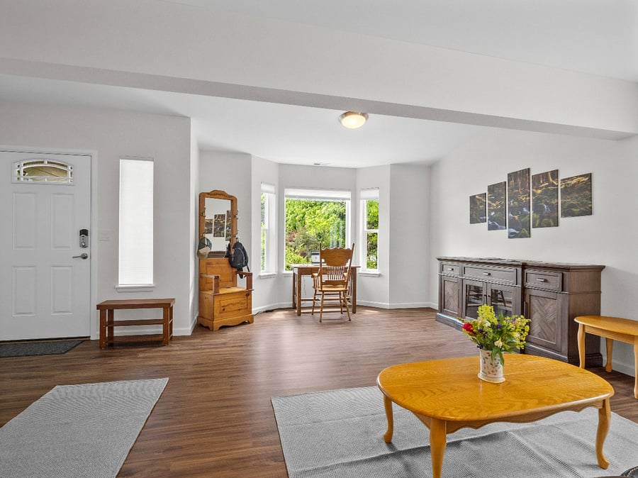 Furnished Finder property 735993_1 photo 17