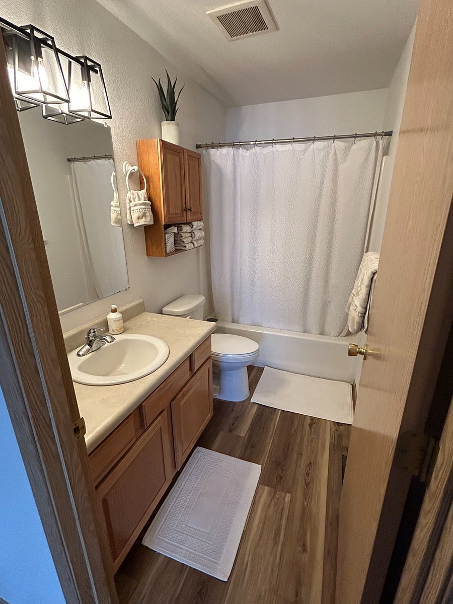 Furnished Finder property 736014_1 photo 2