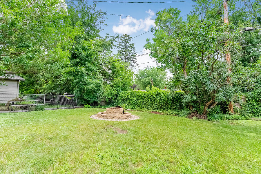 Furnished Finder property 736101_1 photo 17