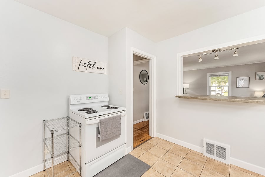 Furnished Finder property 736101_1 photo 14