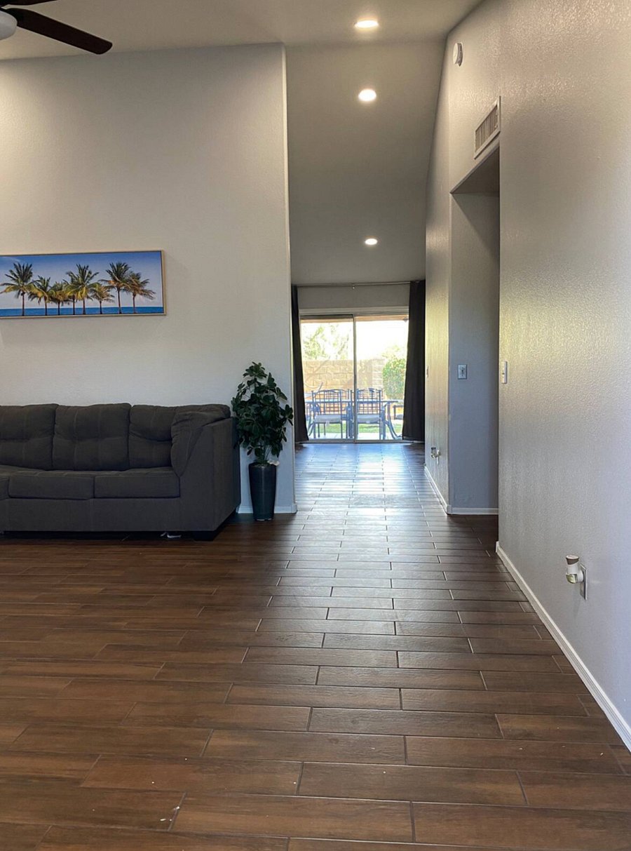 Furnished Finder property 736108_1 photo 3