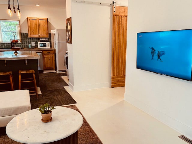Furnished Finder property 736122_1 photo 3