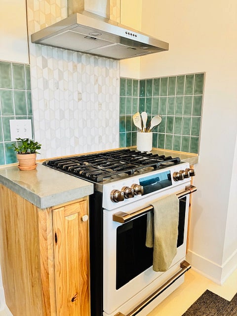 Furnished Finder property 736122_1 photo 7