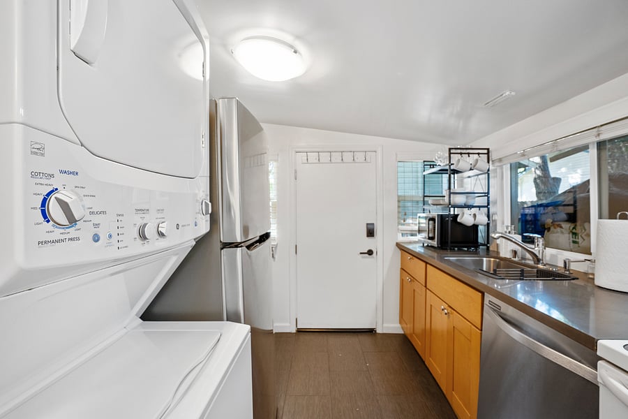 Furnished Finder property 736149_1 photo 9