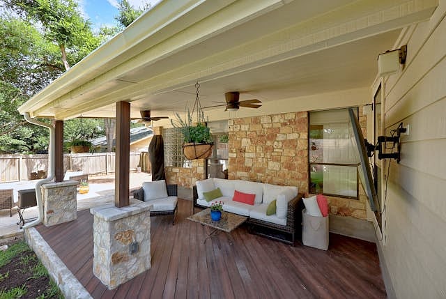 Exterior Covered Deck with TV, Propane Heater and Electric Outlets, Fans and Lighting.
Switch for outdoor deck lighting by House French Doors.