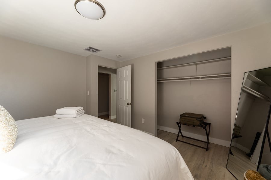 Furnished Finder property 736264_1 photo 22