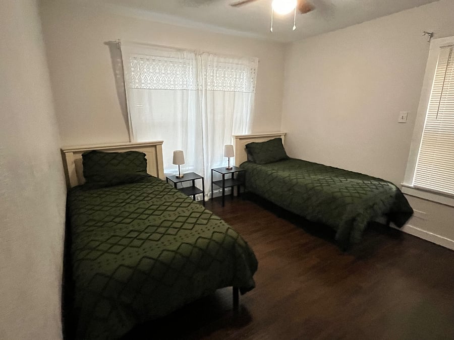 Furnished Finder property 736363_1 photo 13