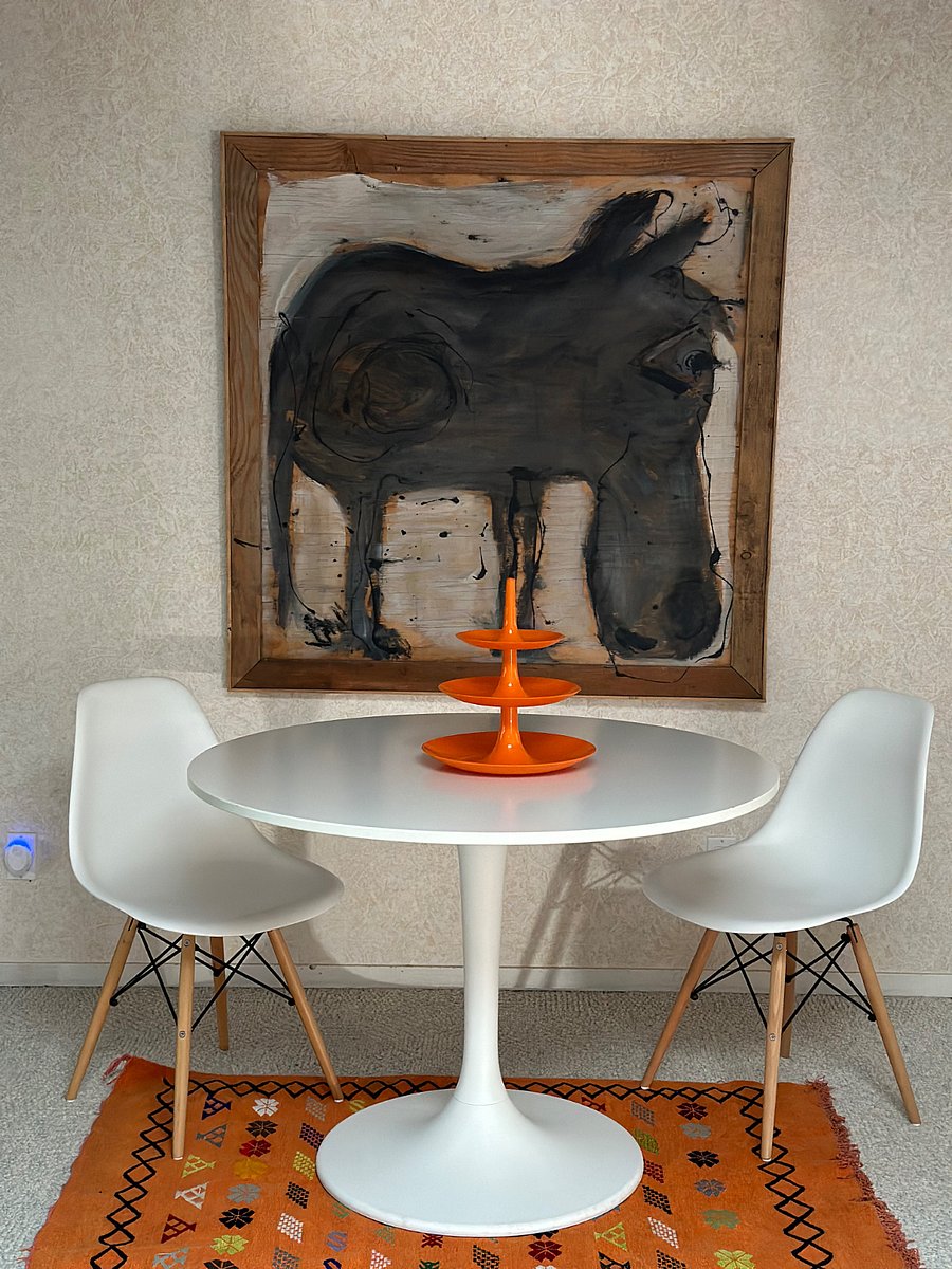 Dining area option #1.