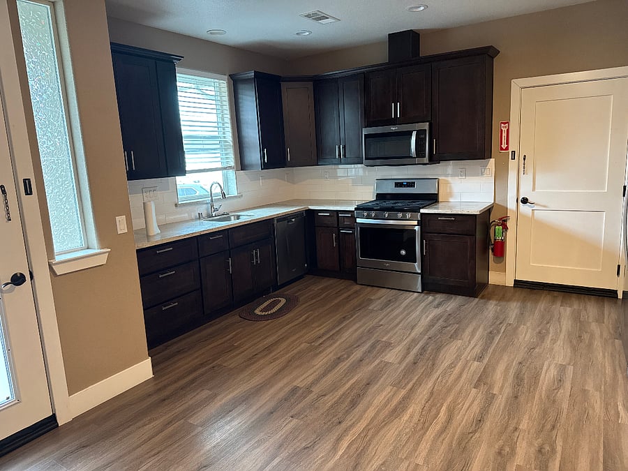 Furnished Finder property 736375_1 photo 4