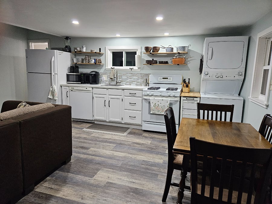 Furnished Finder property 736434_1 photo 3