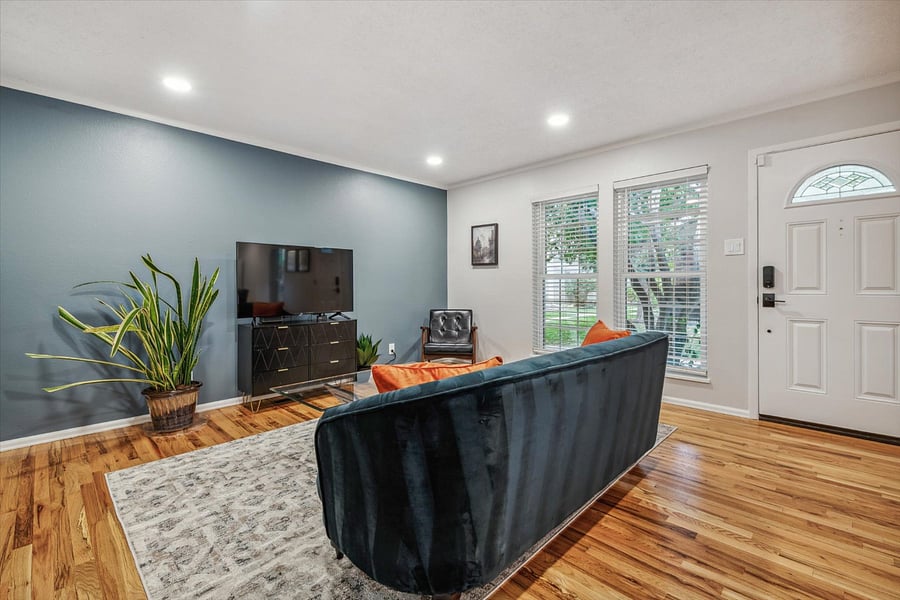 Furnished Finder property 736502_1 photo 5