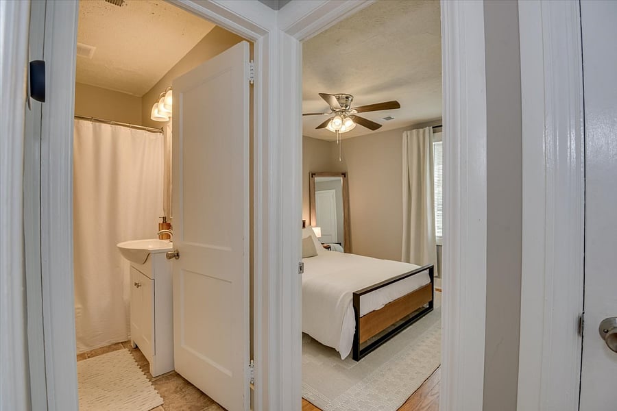 Furnished Finder property 736530_1 photo 20