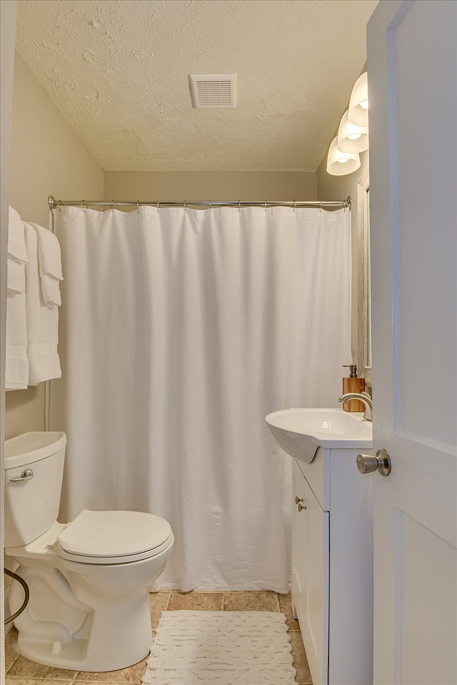 Furnished Finder property 736530_1 photo 25