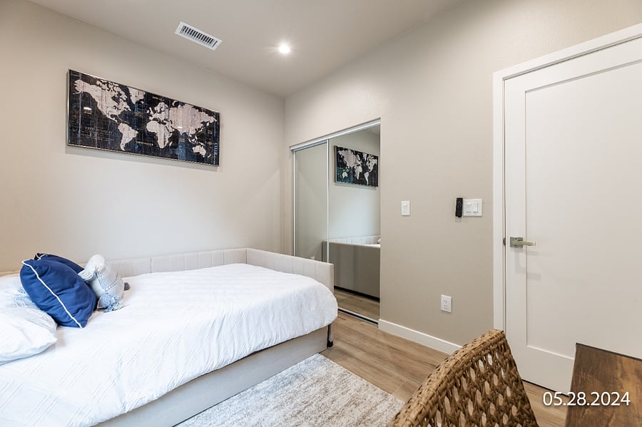 Furnished Finder property 736543_1 photo 11