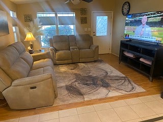 Furnished Finder property 736562_1 photo 2