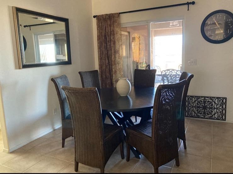 Furnished Finder property 736618_1 photo 3