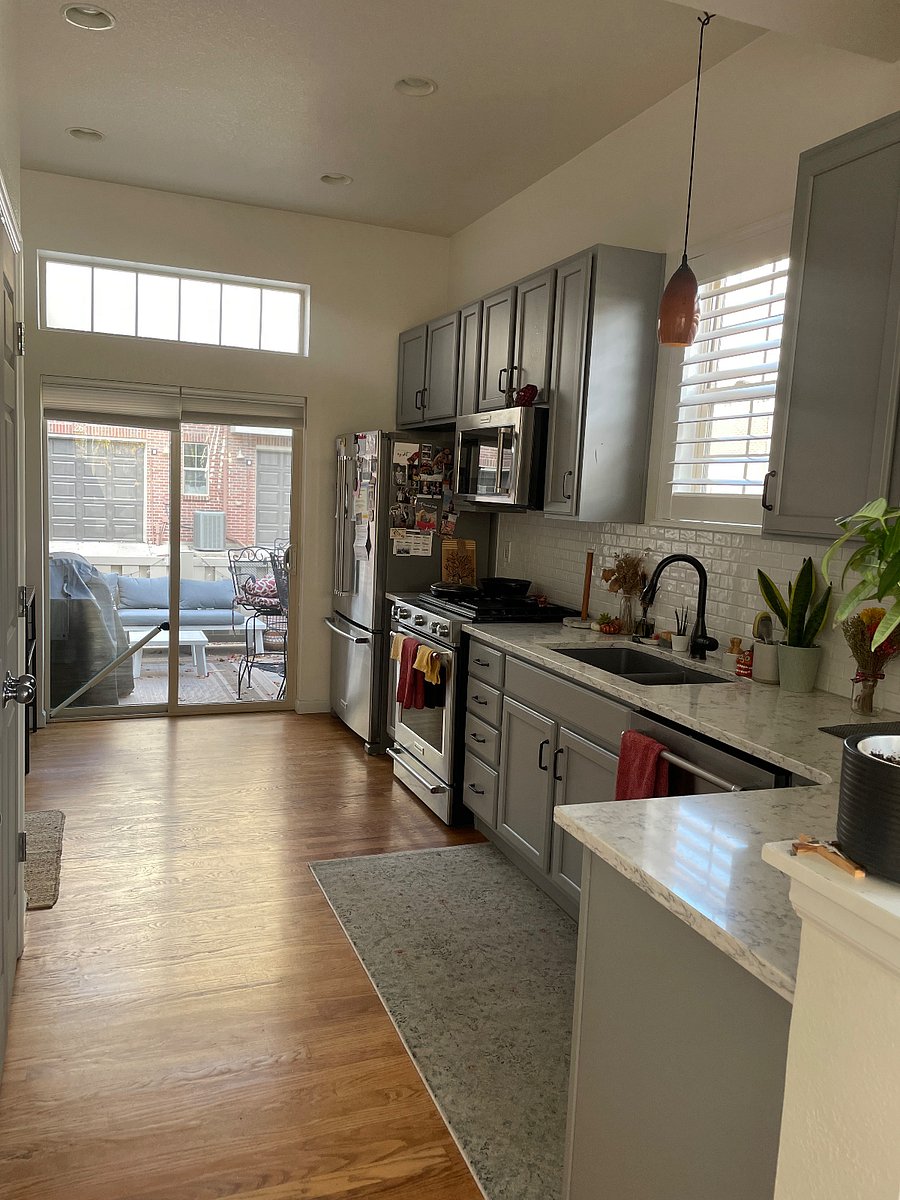 Shared Kitchen/Back Patio with Grill