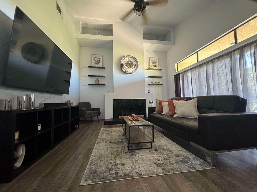 2nd Floor Living Room