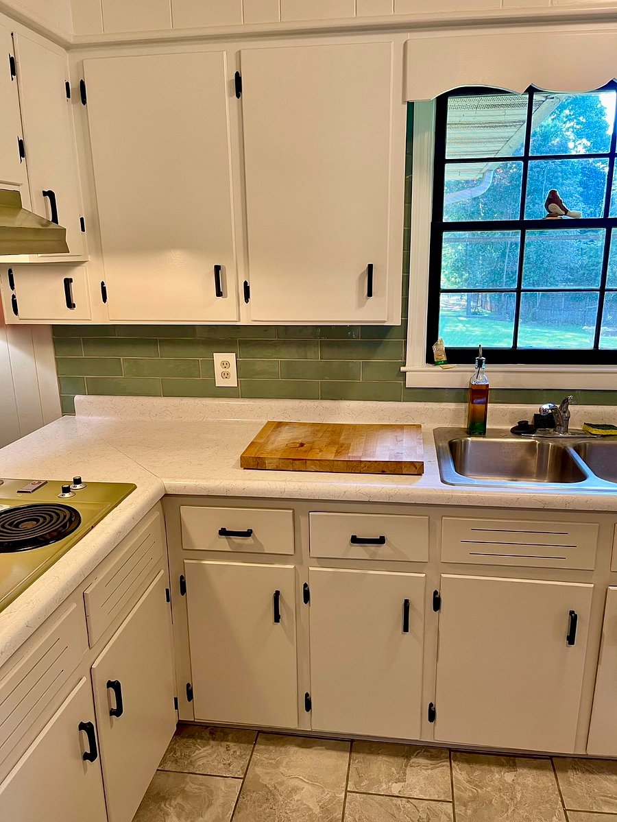 Refrigerator, freezer with automatic ice-maker, dishwasher, stove-top, oven, and microwave, are all available for your cooking needs in the fully loaded Kitchen with plenty of counter space.