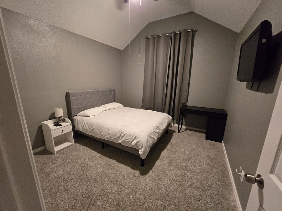 Furnished Finder property 736923_1 photo 38