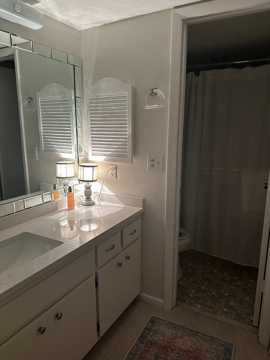 Master en suite bathroom