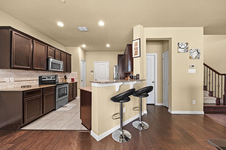 Furnished Finder property 737000_1 photo 8