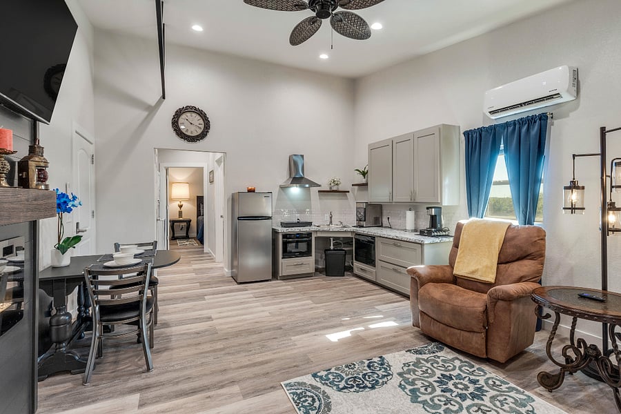 Furnished Finder property 737010_1 photo 7