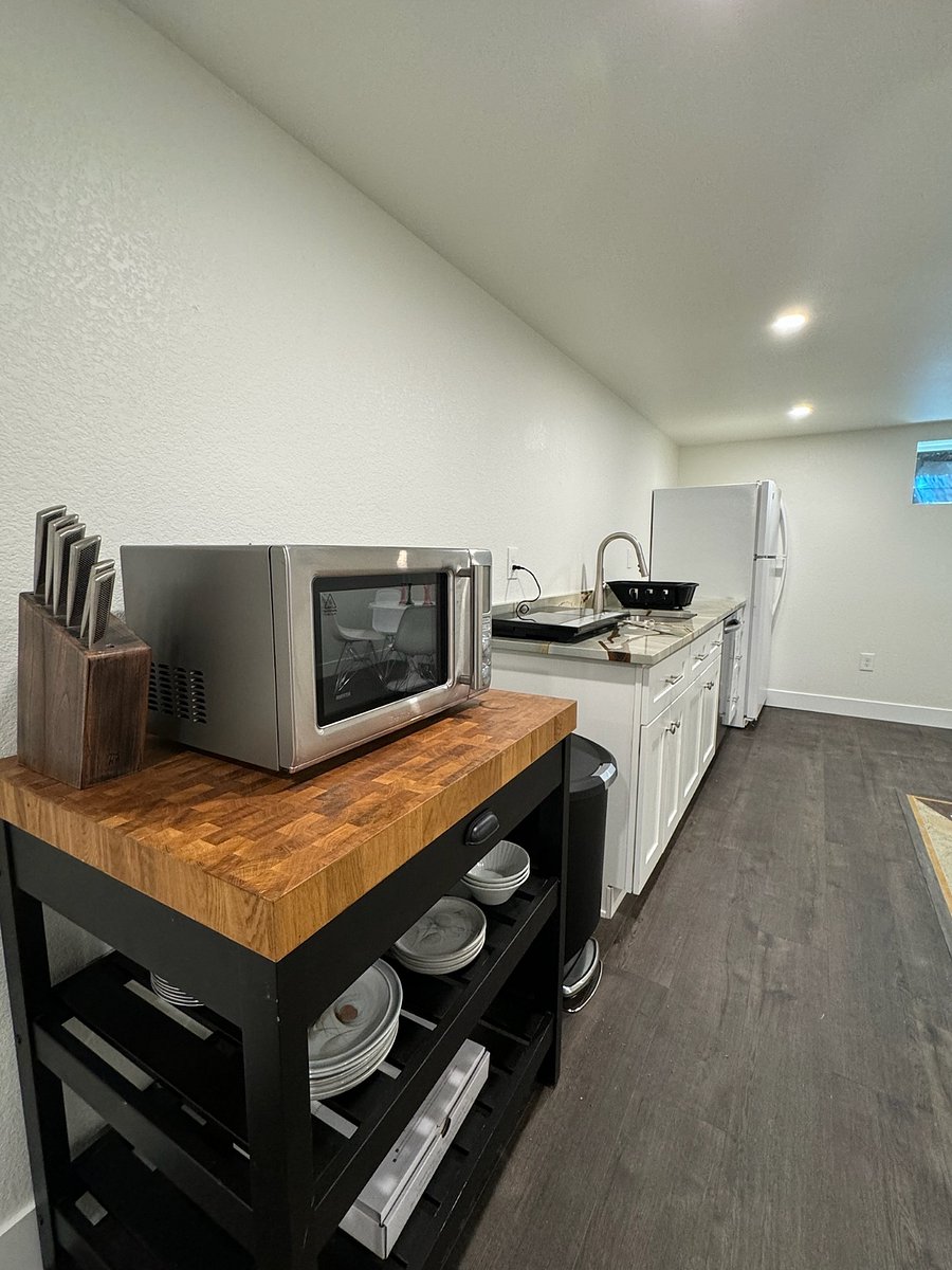 Furnished Finder property 737062_2 photo 3