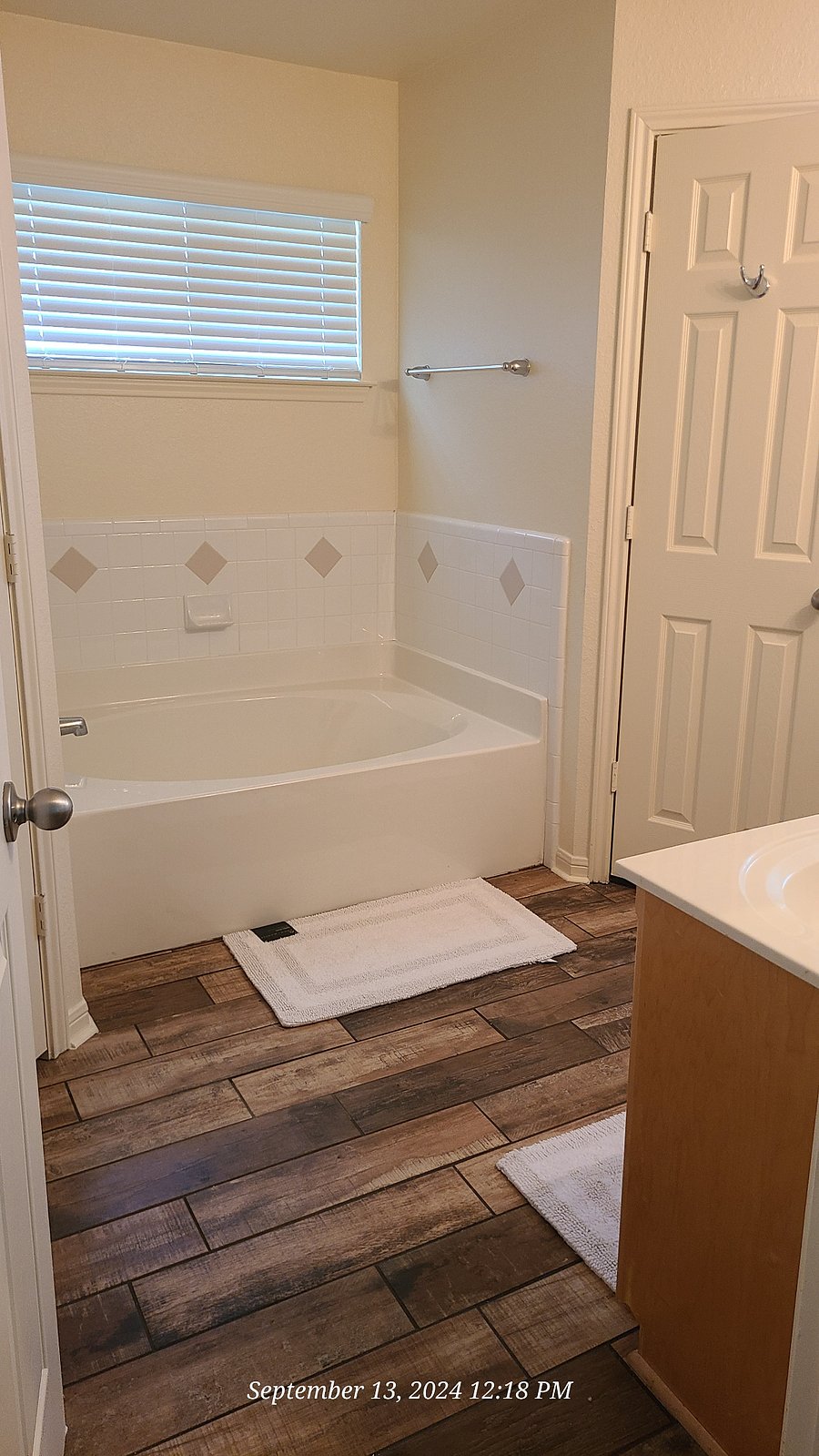 Furnished Finder property 737083_1 photo 31