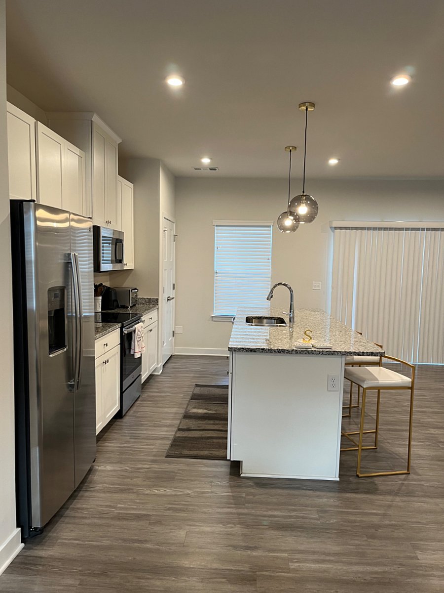 Furnished Finder property 737112_1 photo 4