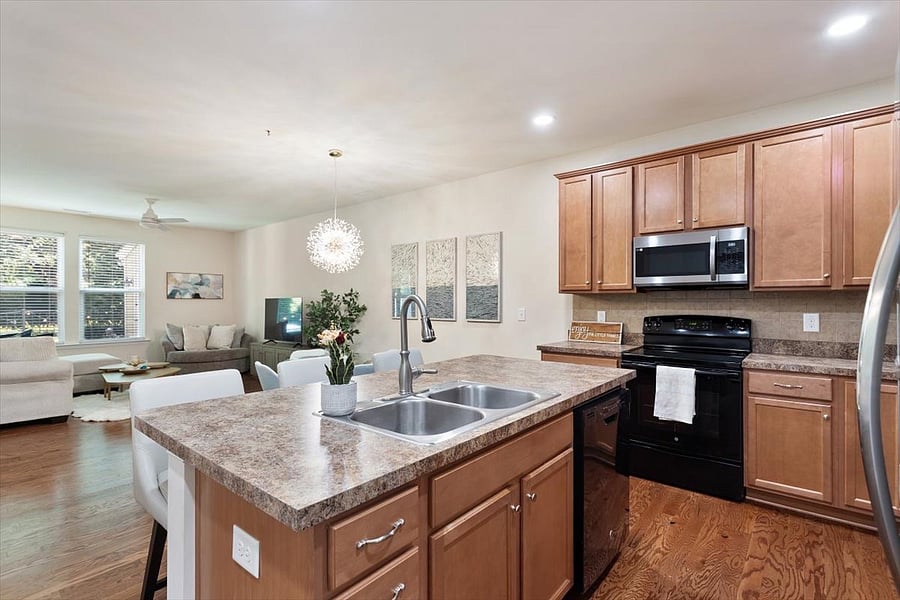 Furnished Finder property 737119_1 photo 8