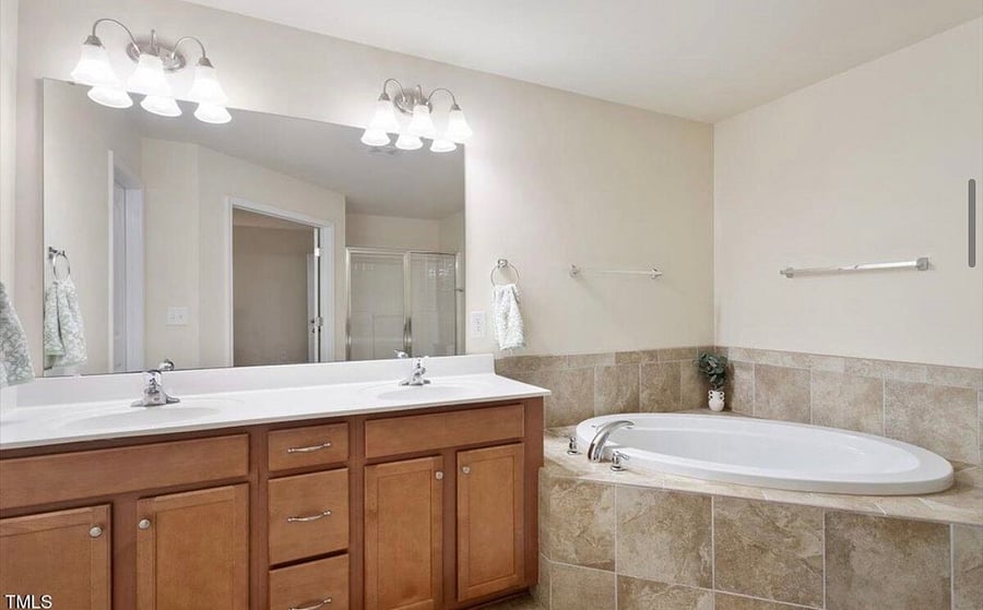 Furnished Finder property 737119_1 photo 18