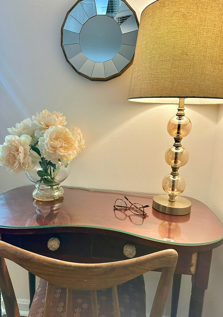 writing desk