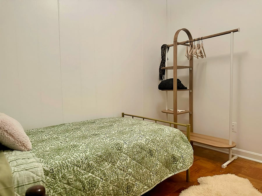 third bedroom with twin size bed