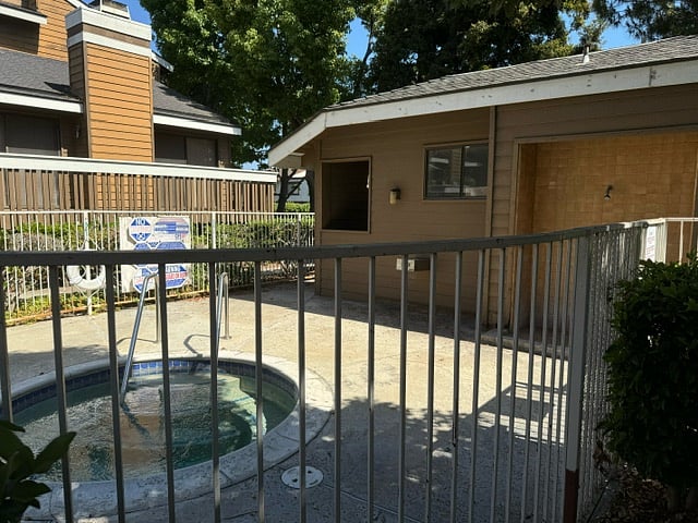 Furnished Finder property 737204_2 photo 12
